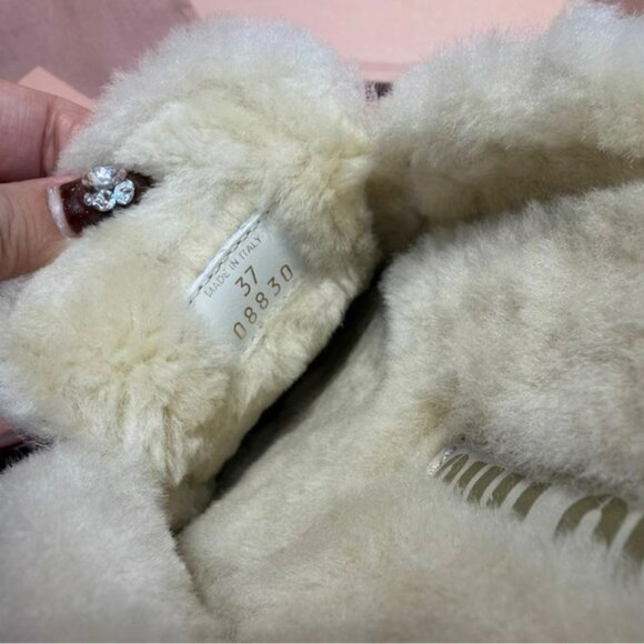 Miu Miu Tan and Cream Slippers - Picture 7 of 8